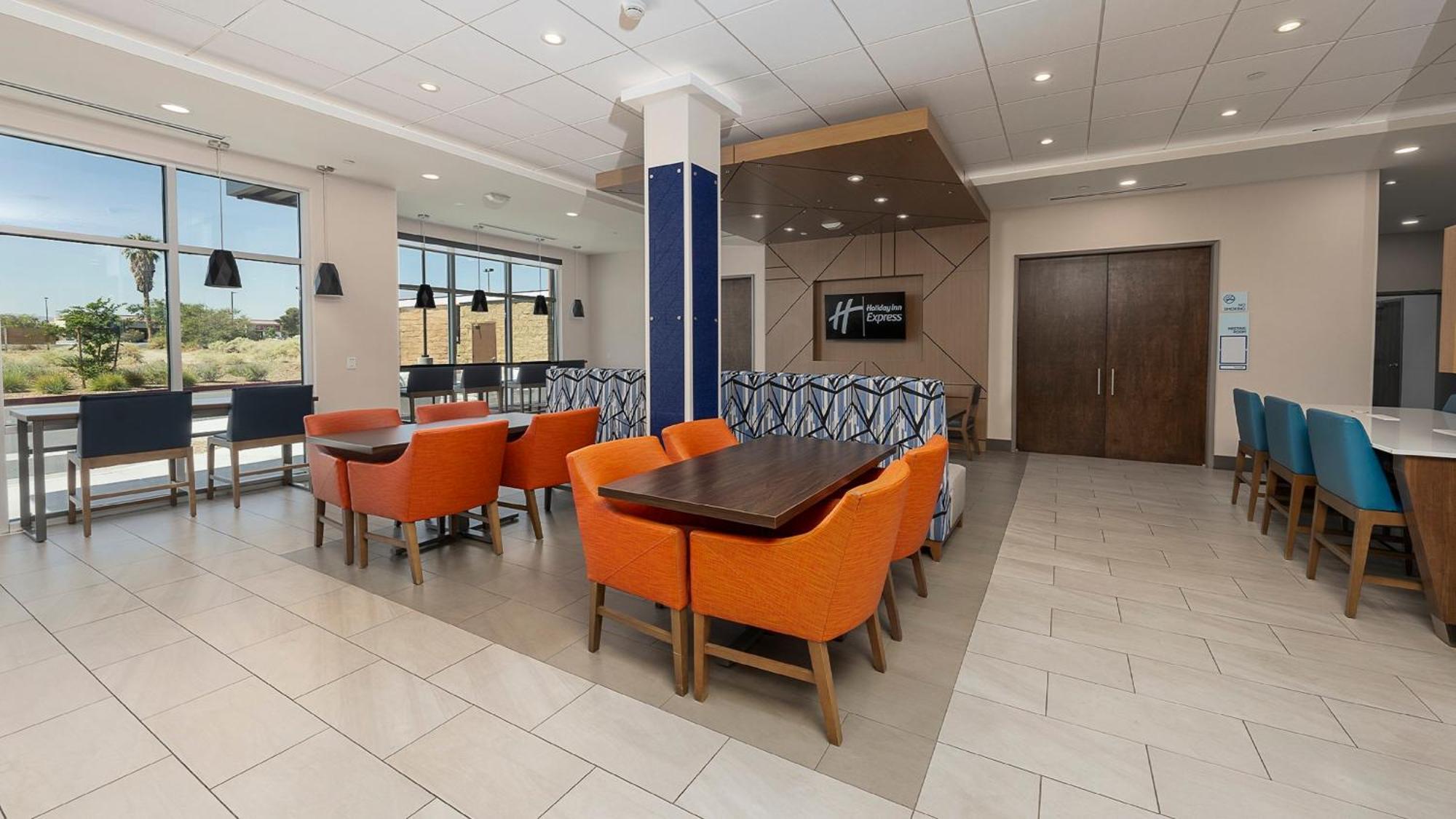 Holiday Inn Express & Suites Ridgecrest - China Lake By Ihg Extérieur photo
