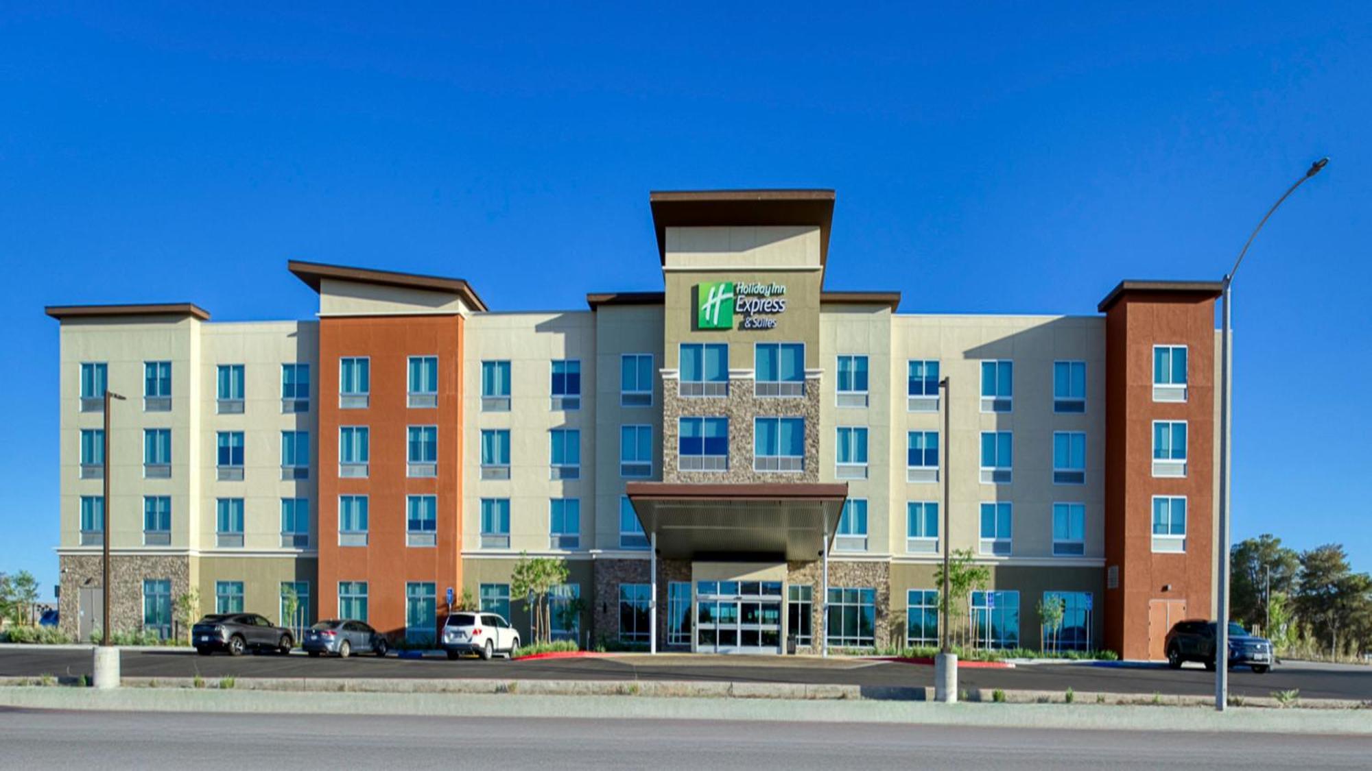 Holiday Inn Express & Suites Ridgecrest - China Lake By Ihg Extérieur photo